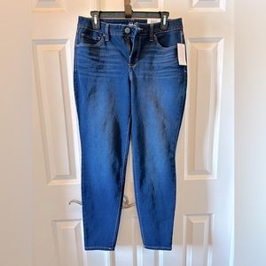 Style & Co Curvy Skinny leg size 8